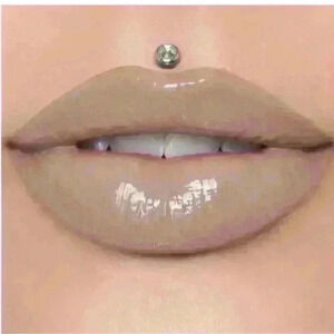 NIB Jeffree Star Silk Rope